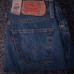 *AUTHENTIC* Levi’s 501 30x30 All original tags still attached